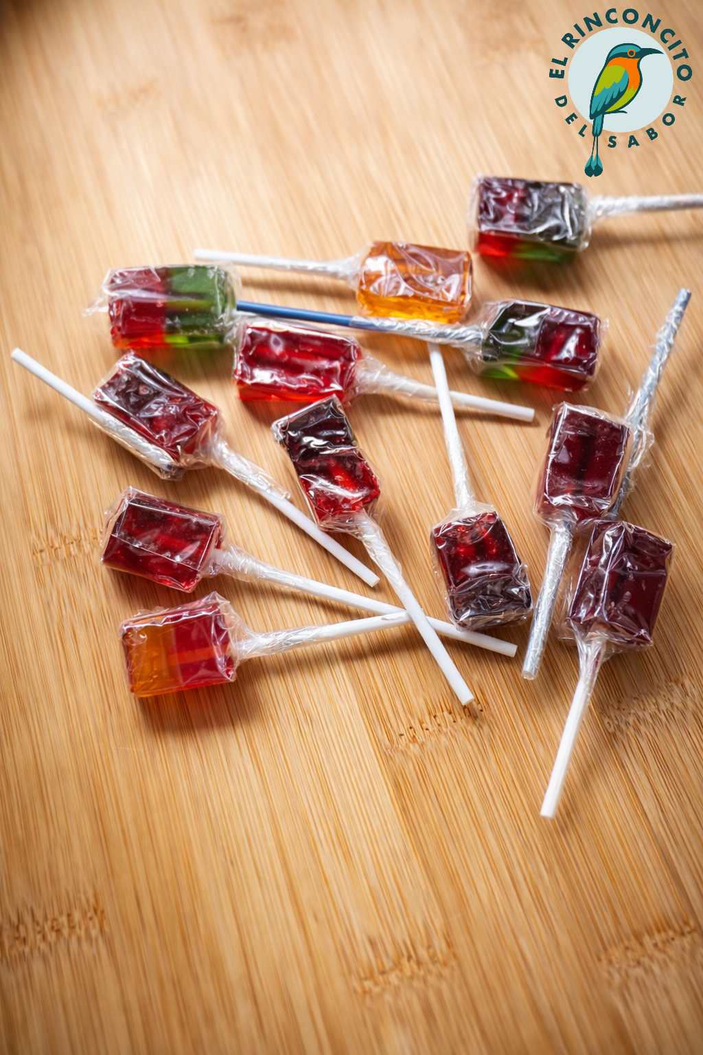 Chupa Besitos - Hard Candy Lolipops from El Salvador 7pcs